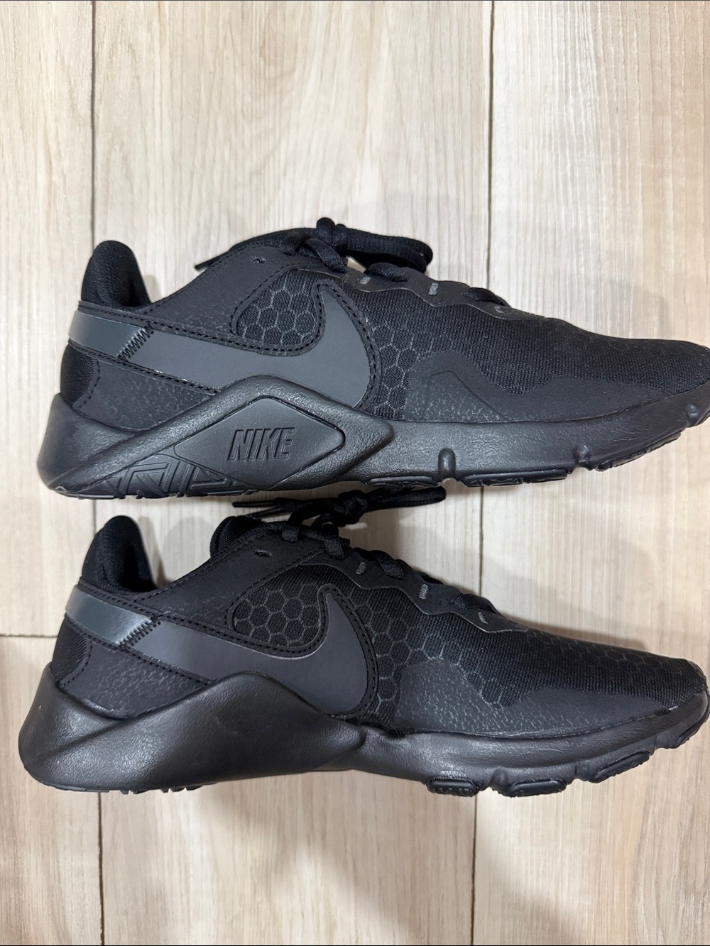Nike Men’s Black Athletic Running Sneakers